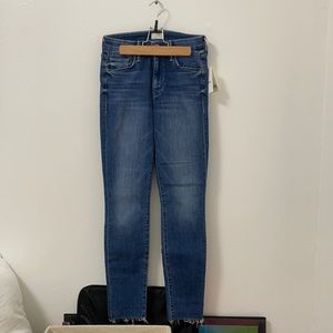 Mother Denim The Looker Ankle Fray - NWT - 25